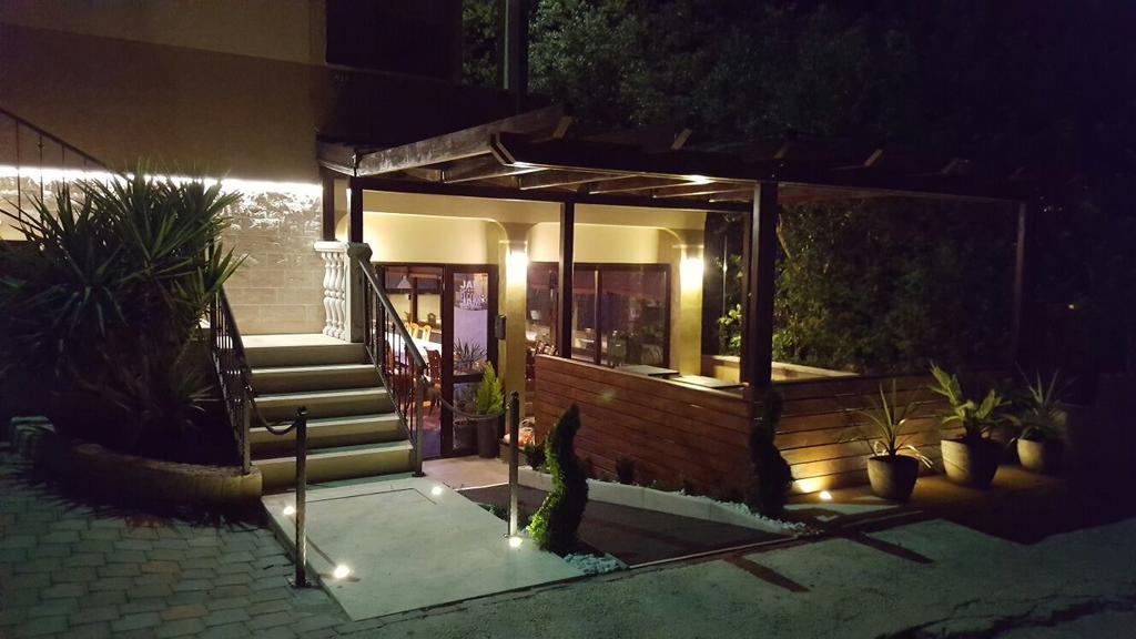 Villa Cezar Kaštel Lukšić Exterior foto