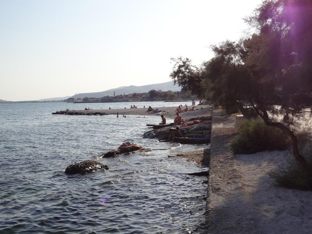 Villa Cezar Kaštel Lukšić Exterior foto
