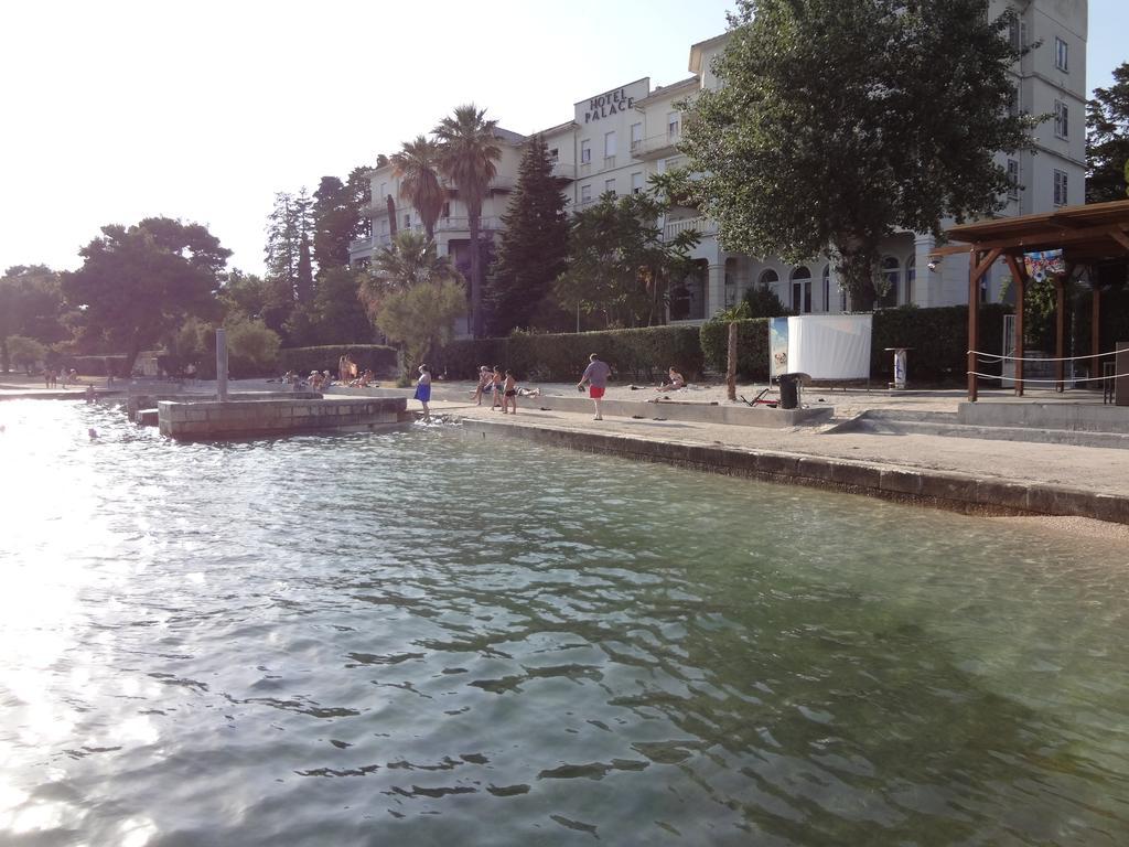 Villa Cezar Kaštel Lukšić Exterior foto